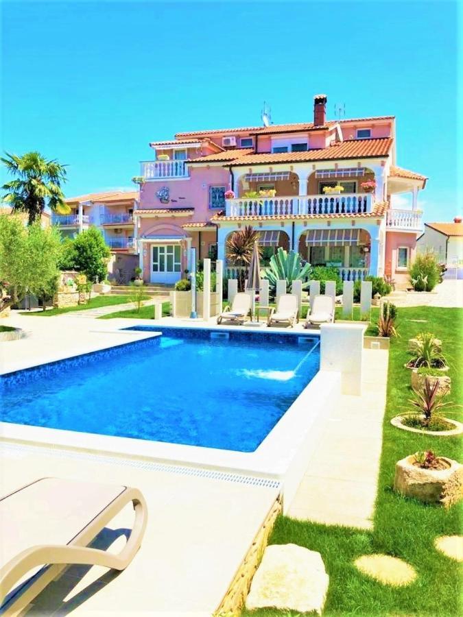 Apartment Villa Engel With Pool Poreč Exterior foto