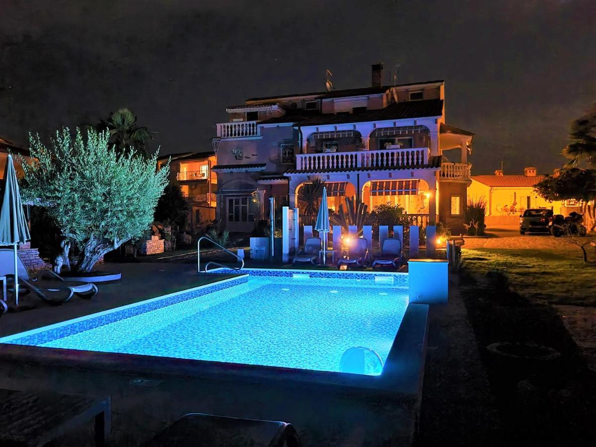 Apartment Villa Engel With Pool Poreč Exterior foto